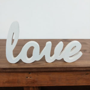 Lettres love en bois en location